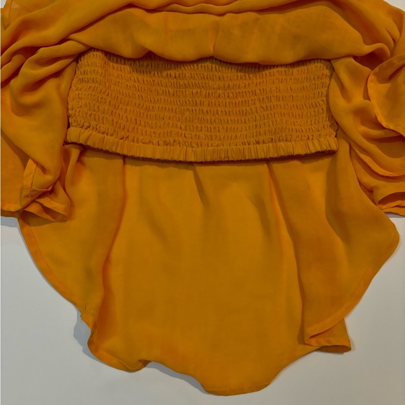 Yellow Flowy Off the Shoulder Crop - Picture 2 of 3
